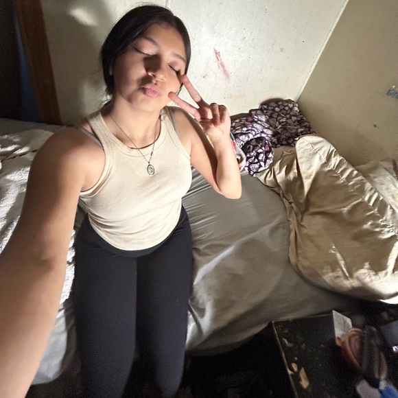 Meet your Posher, Kimberly - Picture 1 of 1